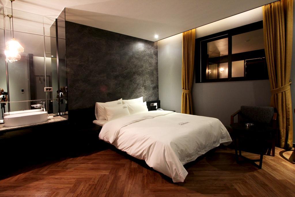 Hotel Londoner Gimhae Экстерьер фото