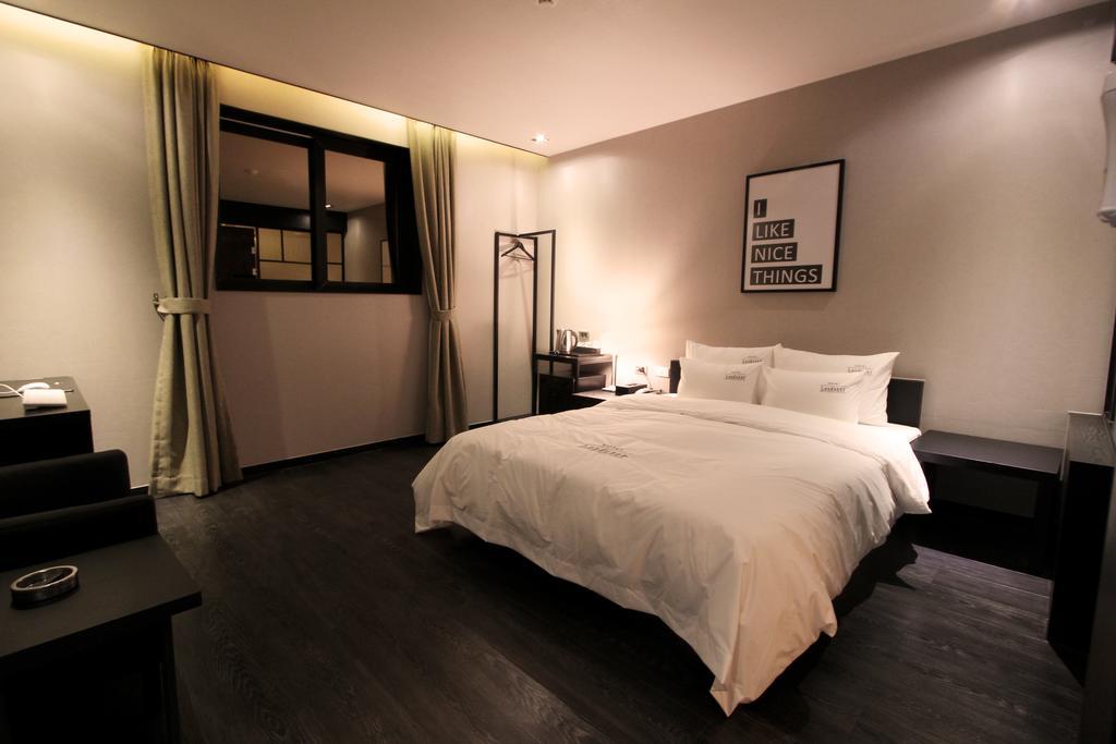 Hotel Londoner Gimhae Экстерьер фото